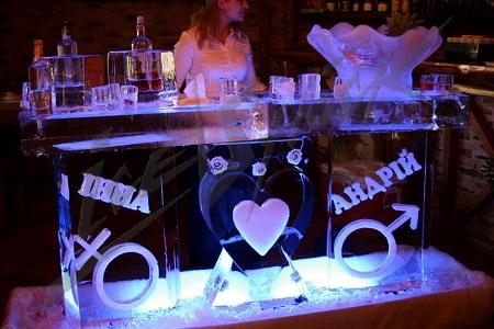 ice_bar_1