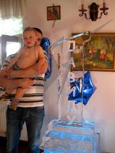 ice-sculpture-1-year