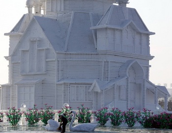 house_with_ice