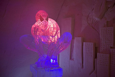 lumilinna_snow_castle_ice_spiderman